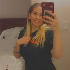 Meet your Posher, Vanessa